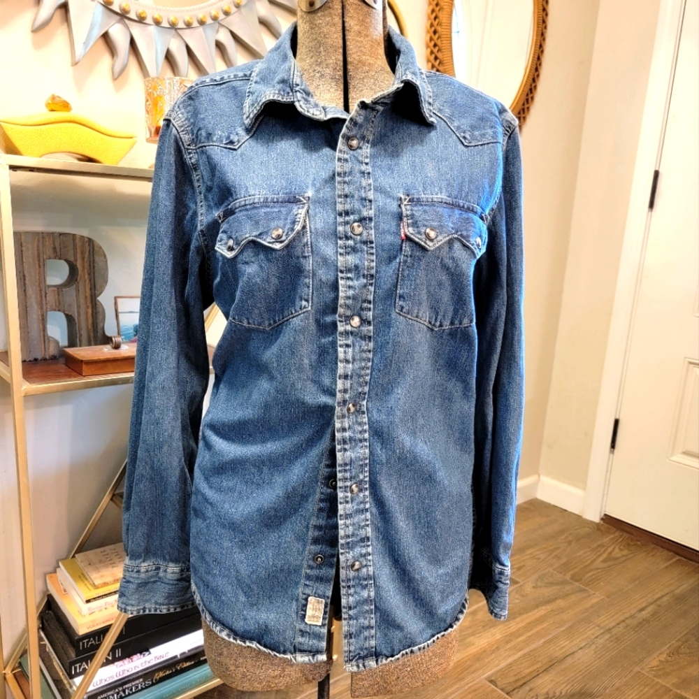 Levi's Sawtooth Western Denim Shirt with Pearl Snaps